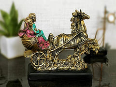 Pure Horse Baggi with Cute Love Couple Statue Showpiece Home Interior D�cor Item, Feng Shuai Table Decoration Idol Gift Showpiece - Antique Gold Finish | Royal Couple in Horse Carriage Showpiece | Antique Gold Finish Decorative Statue