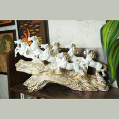 7 Running Horses Decor